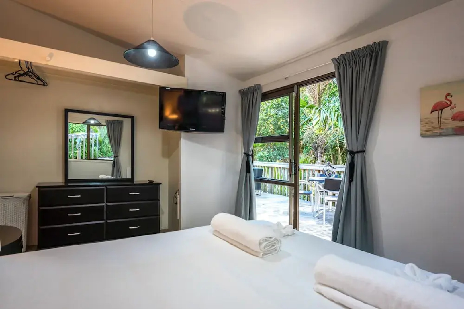 Treetops - Forest Escape - Onetangi