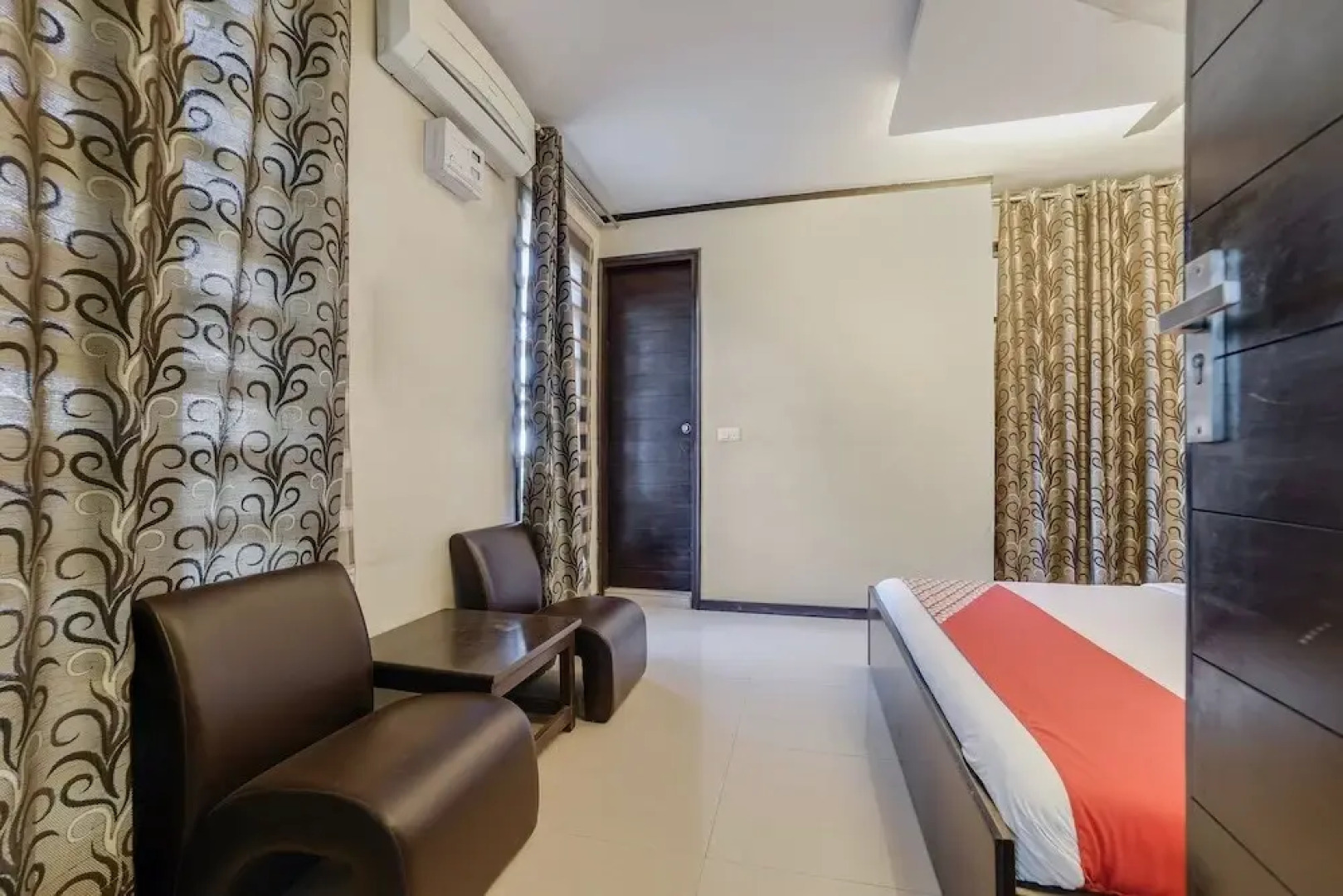 Wind Cross By OYO Rooms