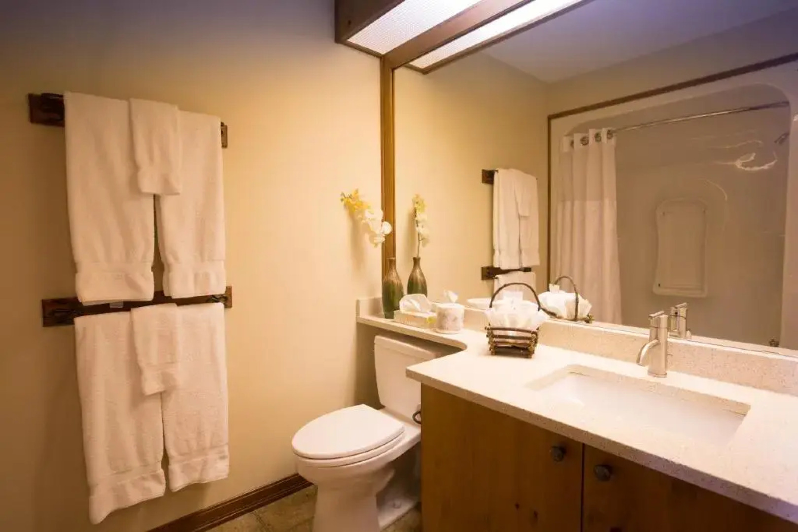 Paradise Lodge & Bungalows