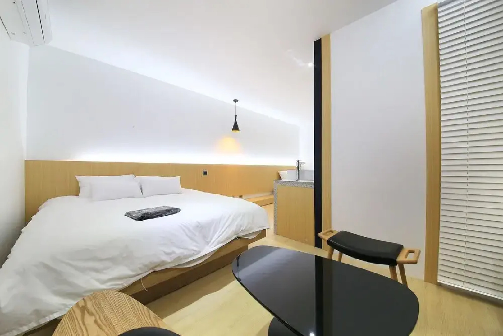 Indeokwon Brownstone