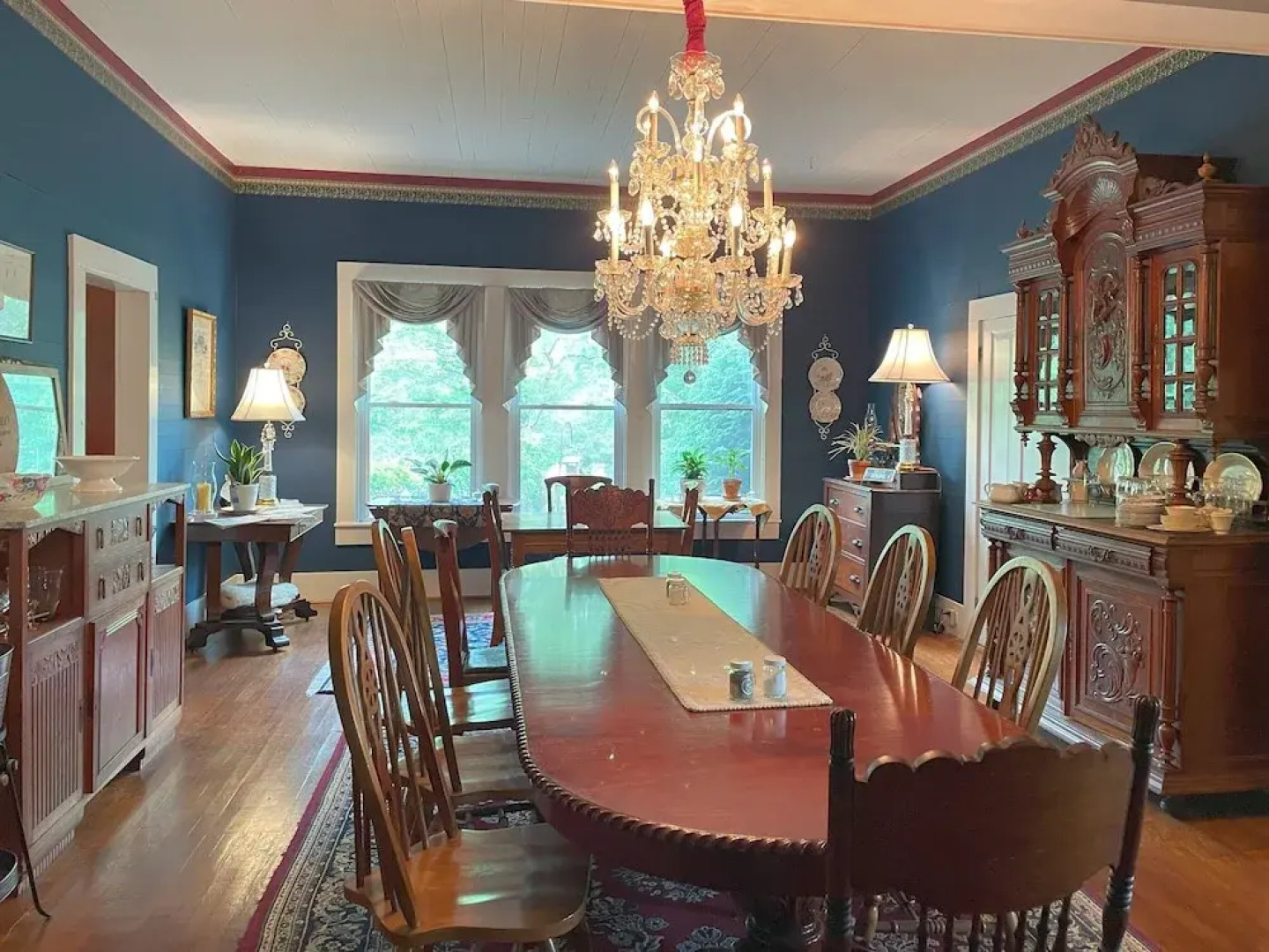 The Sautee Inn Bed & Breakfast