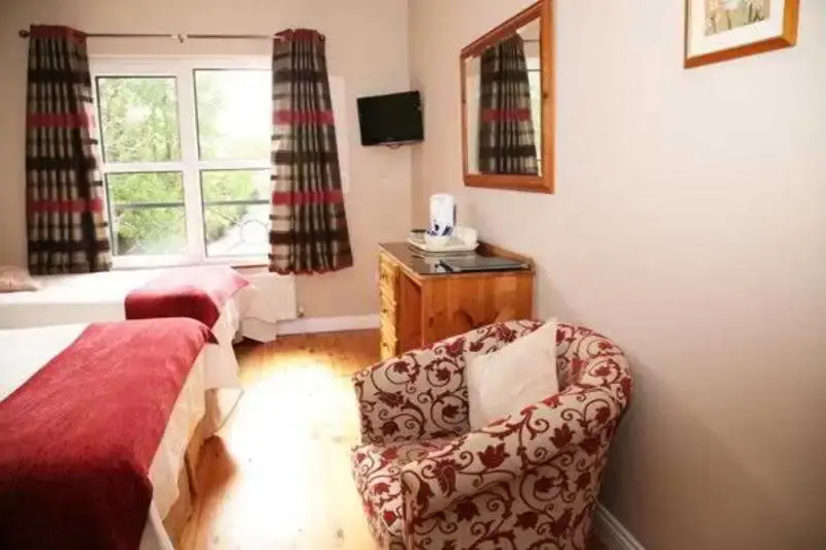 Macliam Lodge Guesthouse