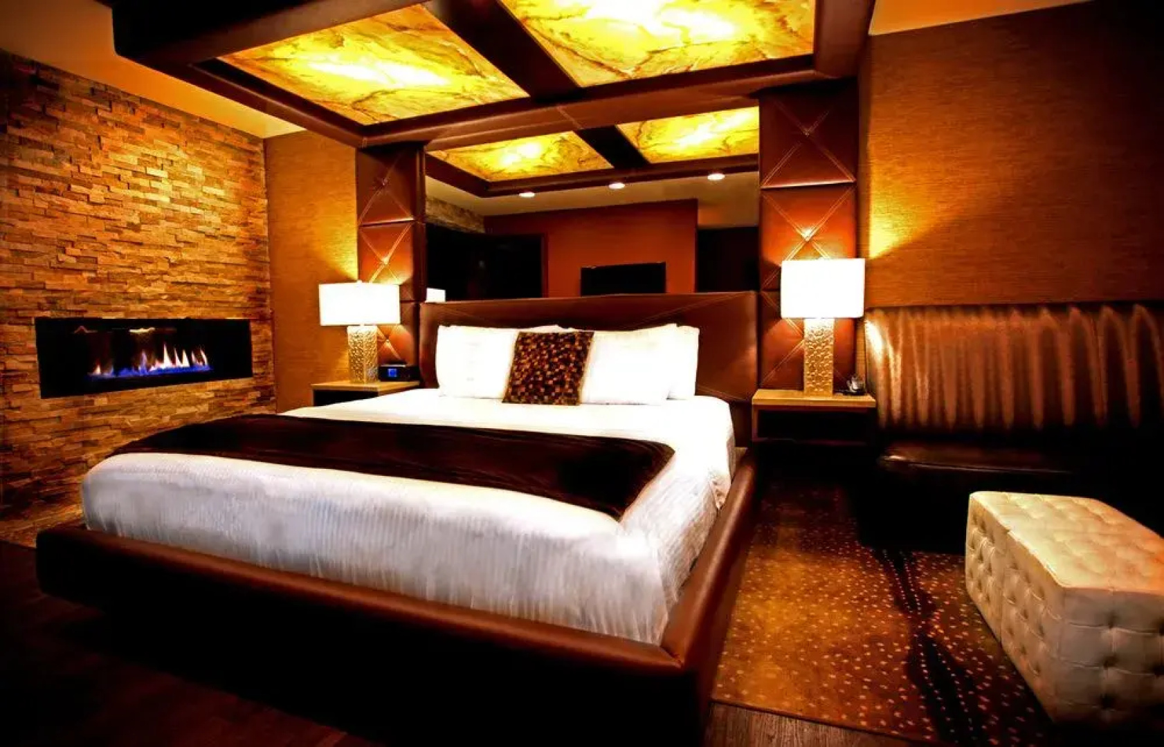The Champagne Lodge & Luxury Suites