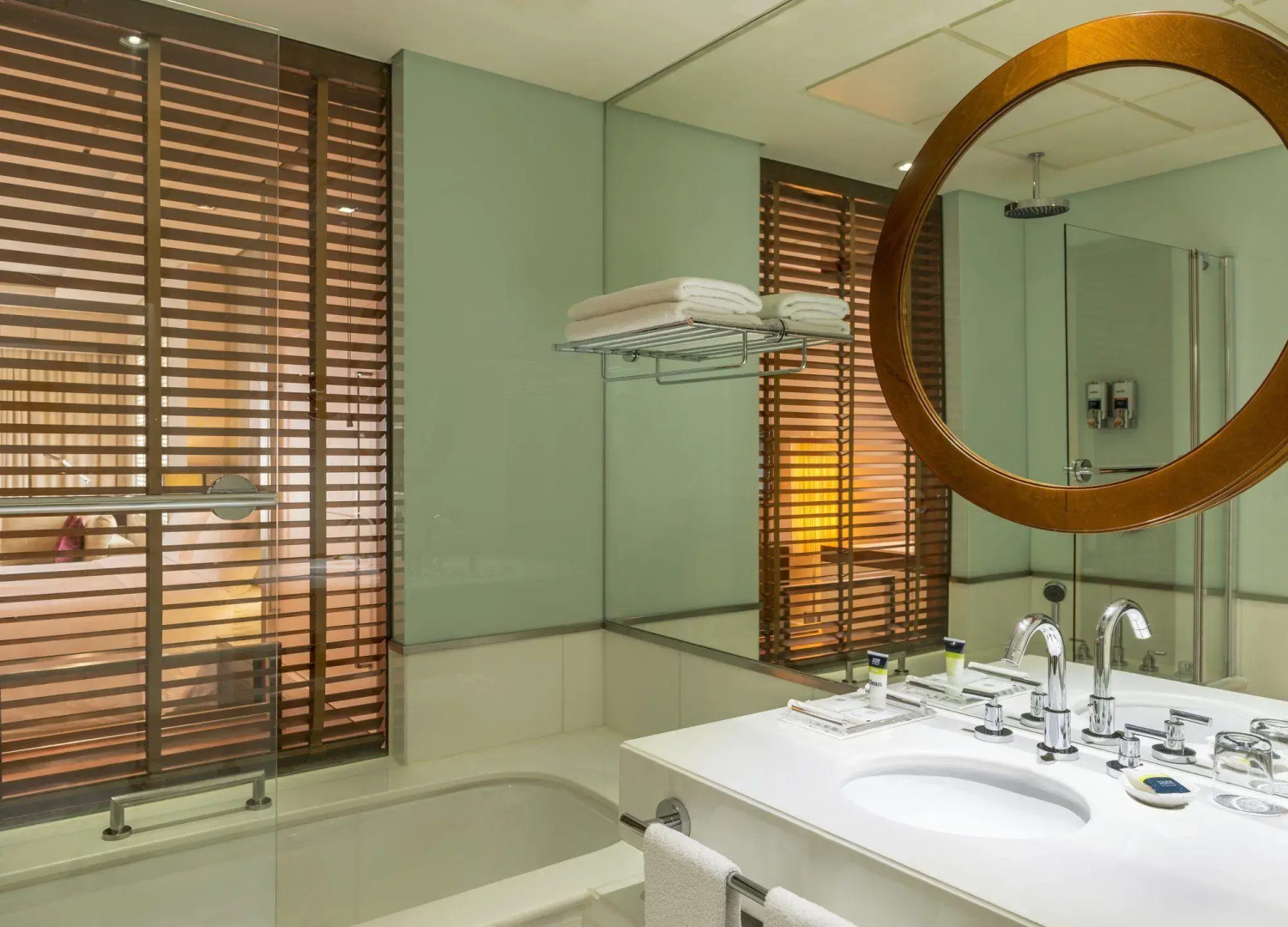 Majestic Premier Hotel