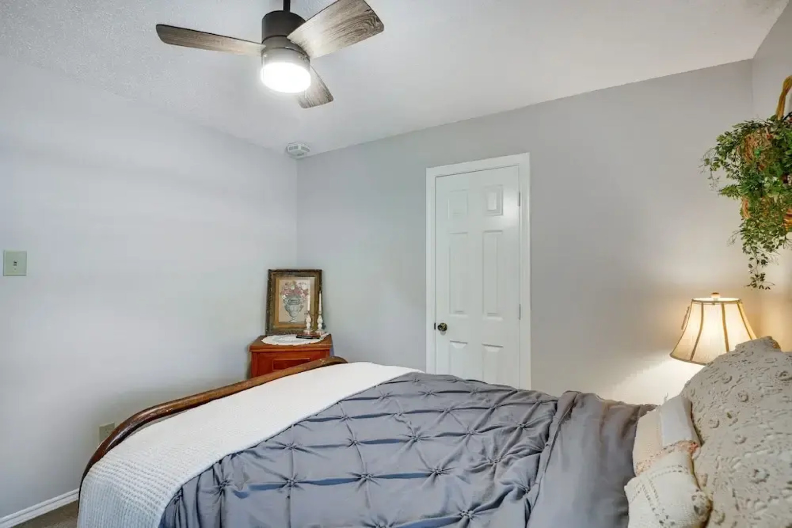 Darling Waxahachie Home w/ Yard & Fire Pit!