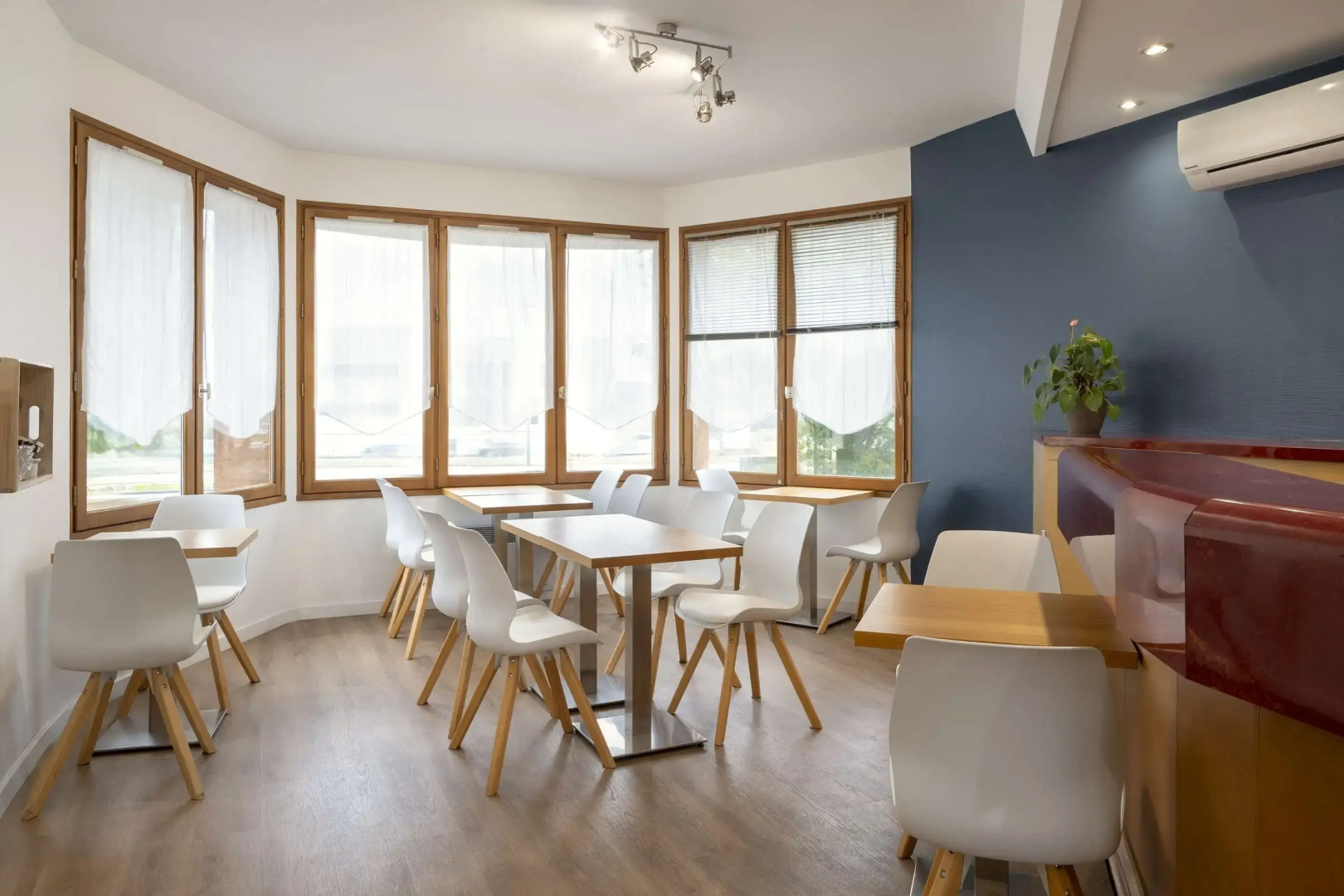 Sure Hotel by Best Western Saintes