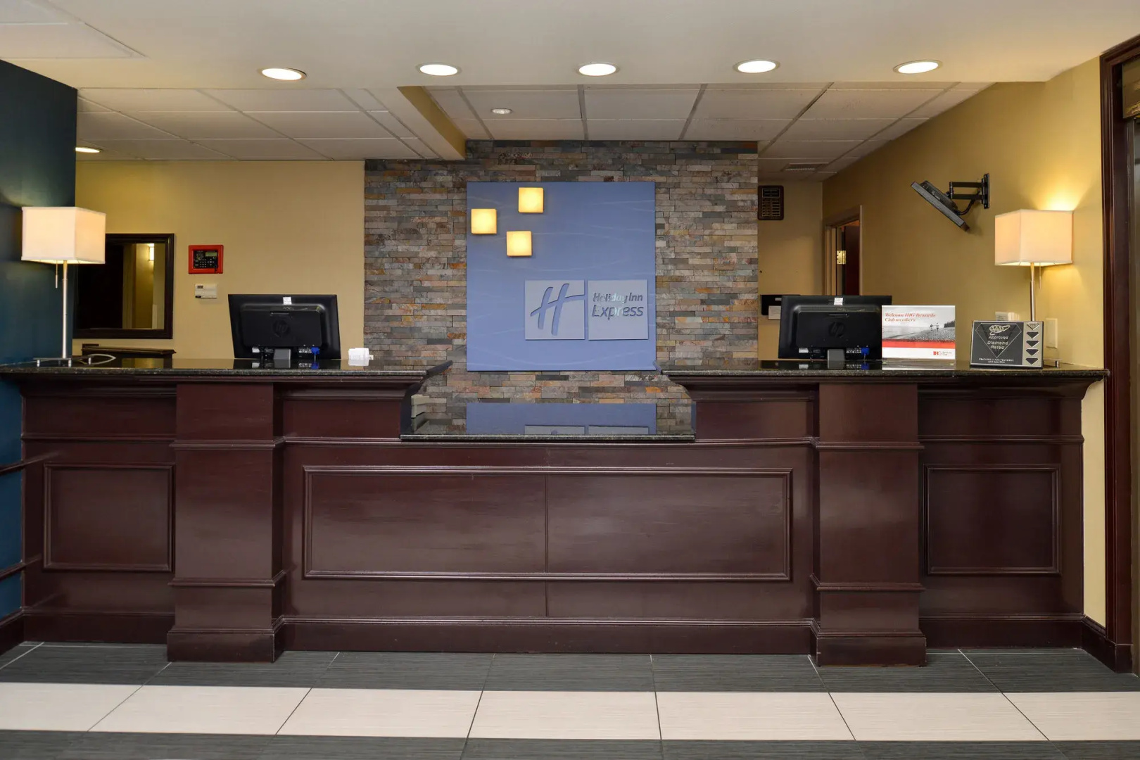 Holiday Inn Express & Suites Austin SW - Sunset Valley by IHG
