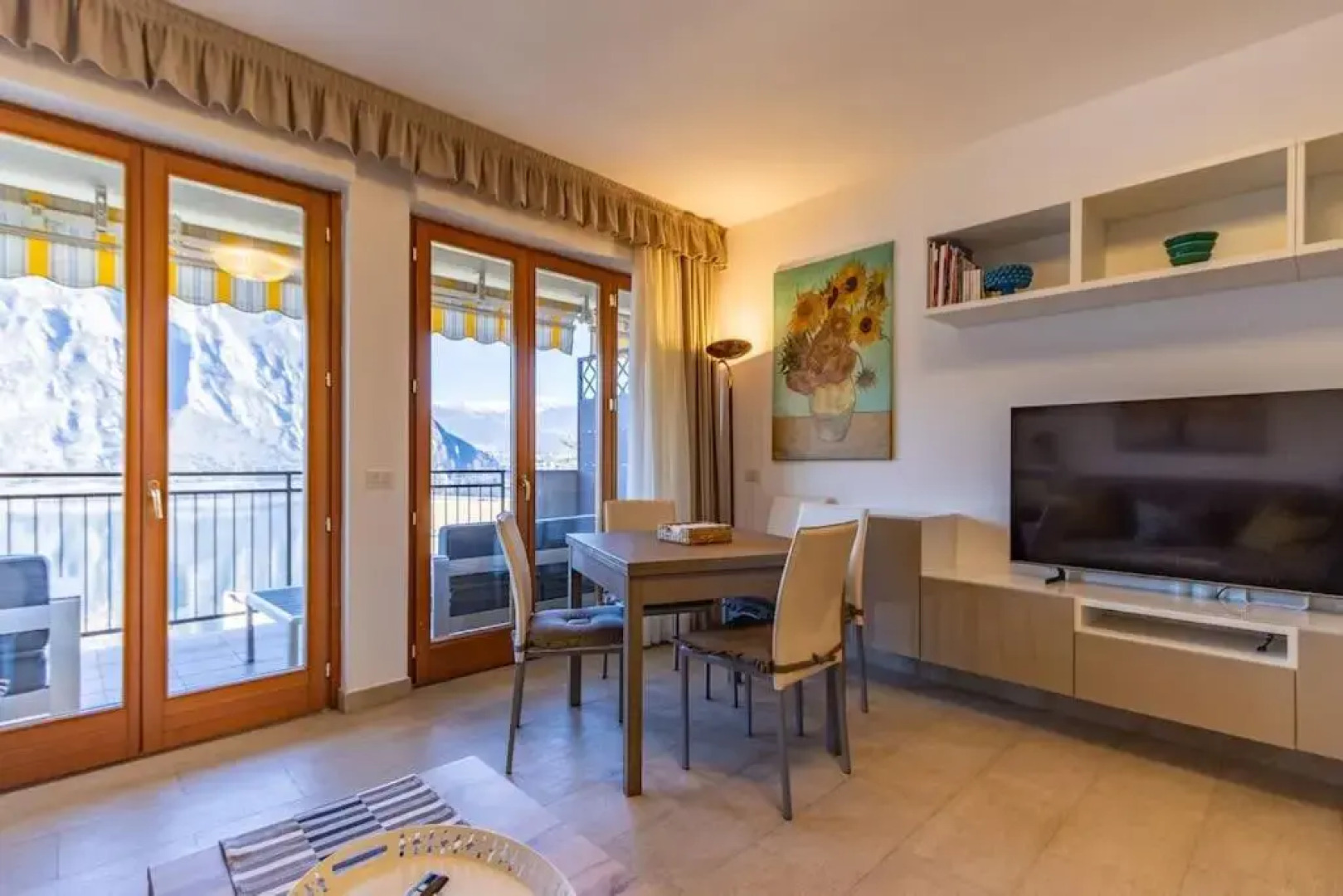 NEW! Bellavista Residence Wraparound Lake Views