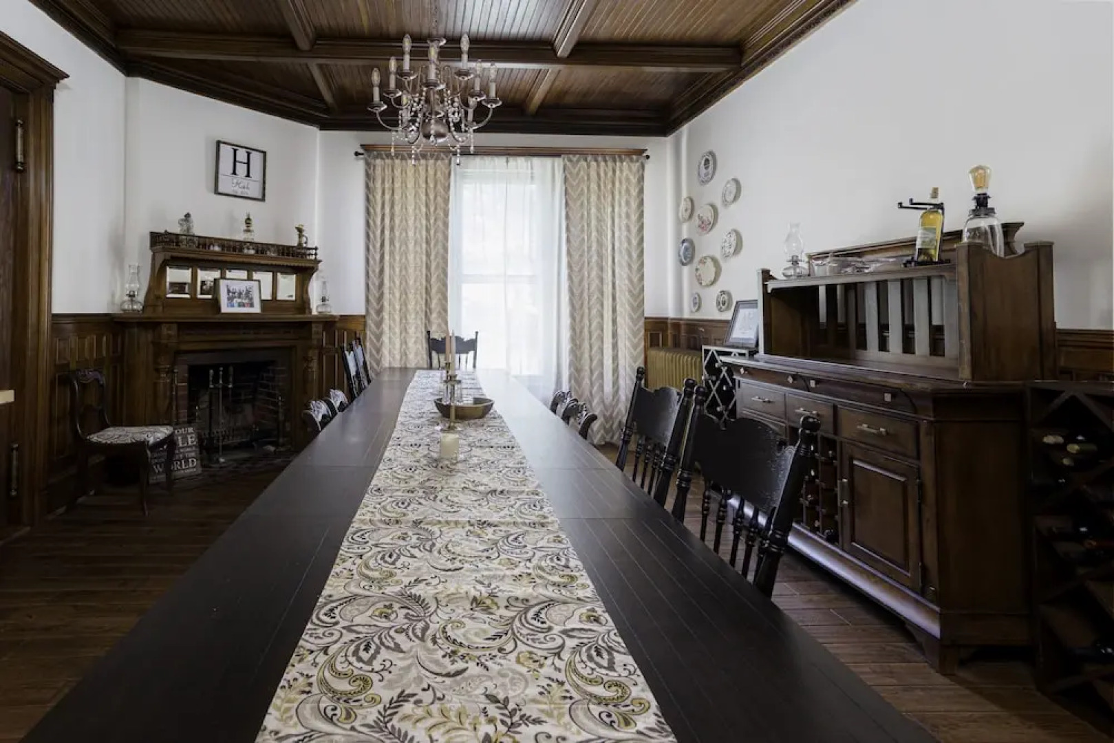 Hatch House Bed & Breakfast