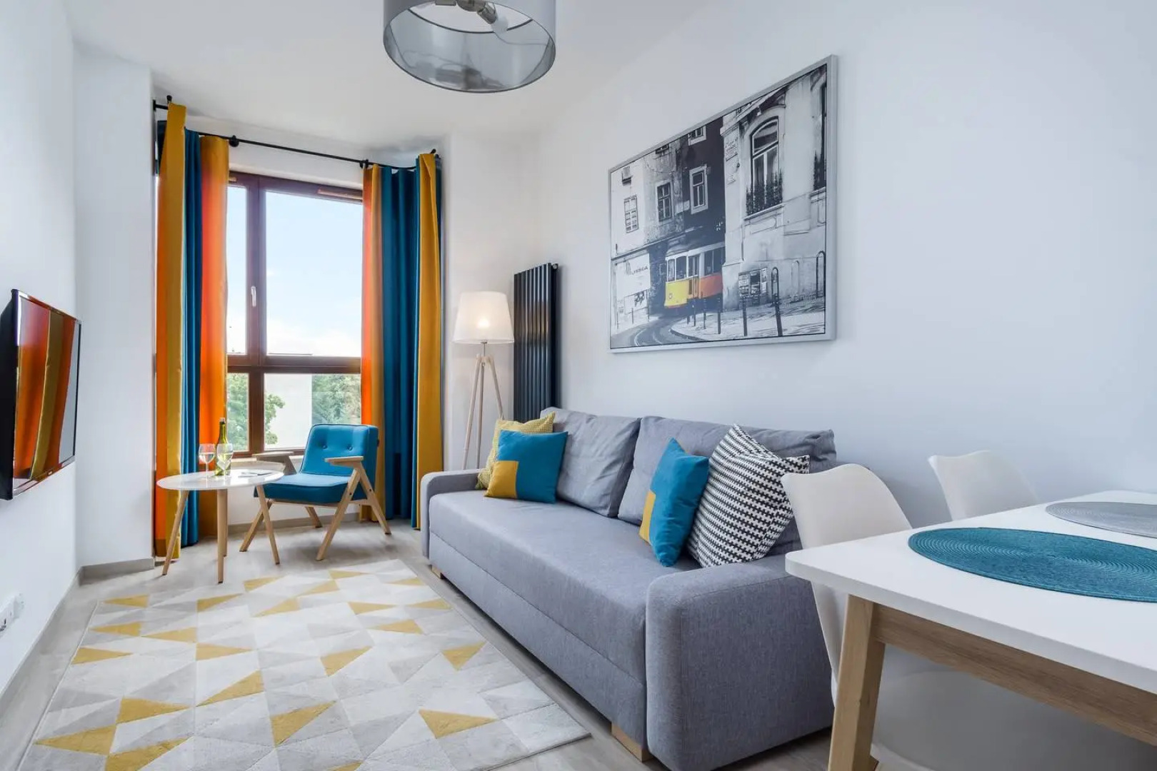 Modern apartment in the city center