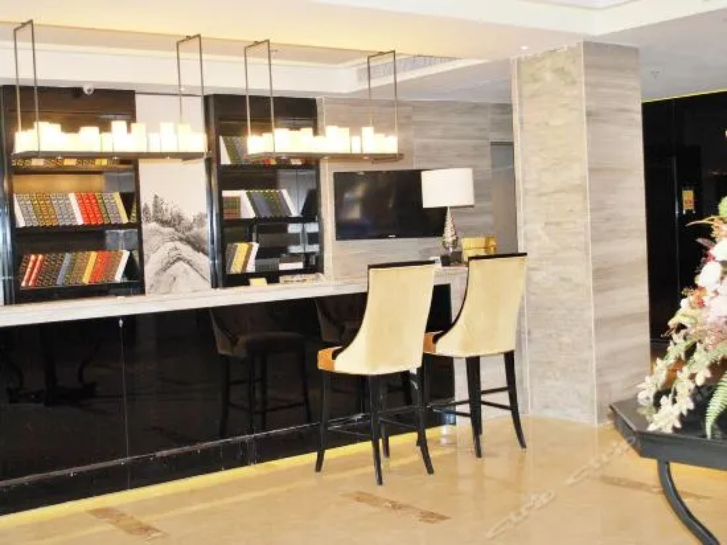 Kaitai Business Hotel