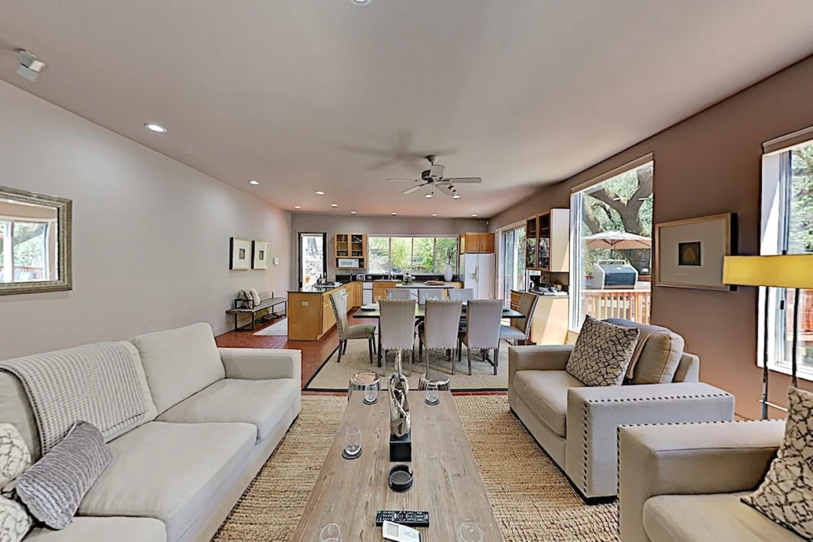 2600 Glen Ellen Home - 3 Br home by RedAwning