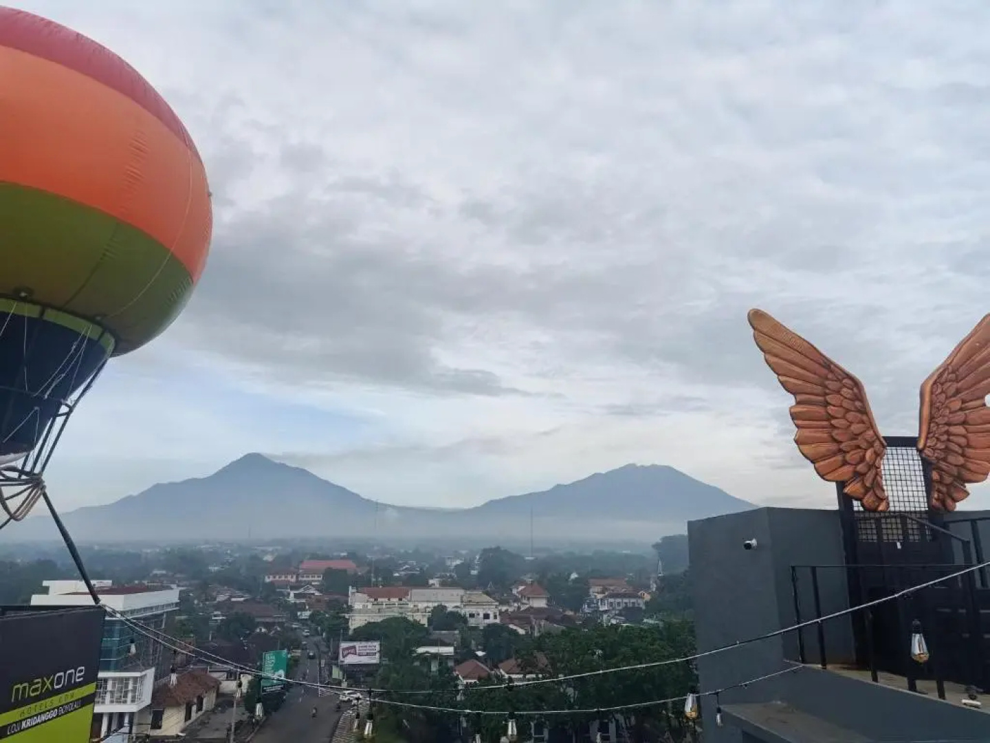 Maxonehotels Loji Kridanggo