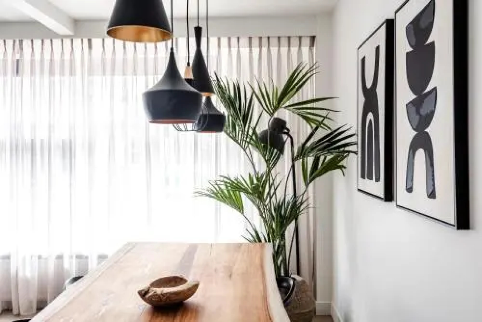 Timeless City Residence