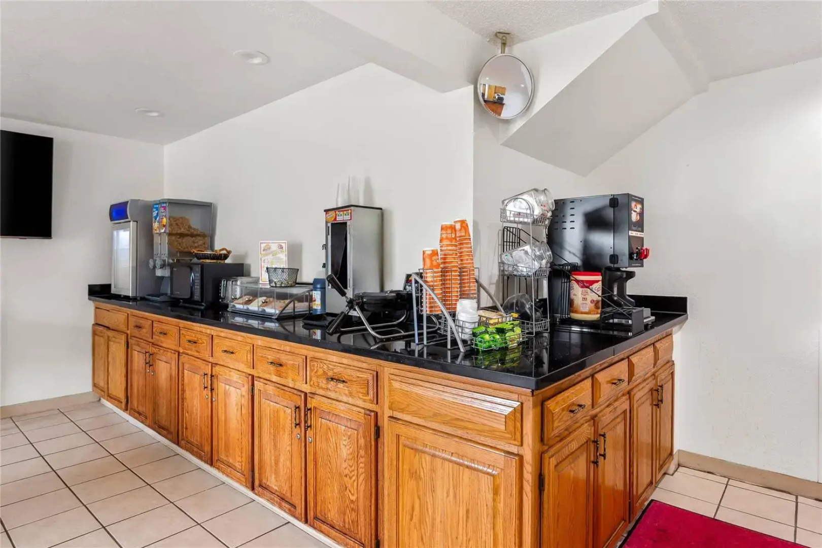 Quality Inn & Suites Howe - Sturgis