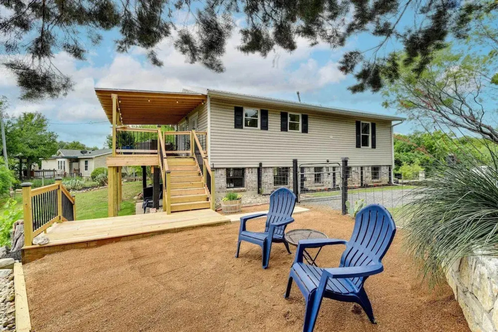 Waterfront Escape on Lake Granbury: Deck & Patio!