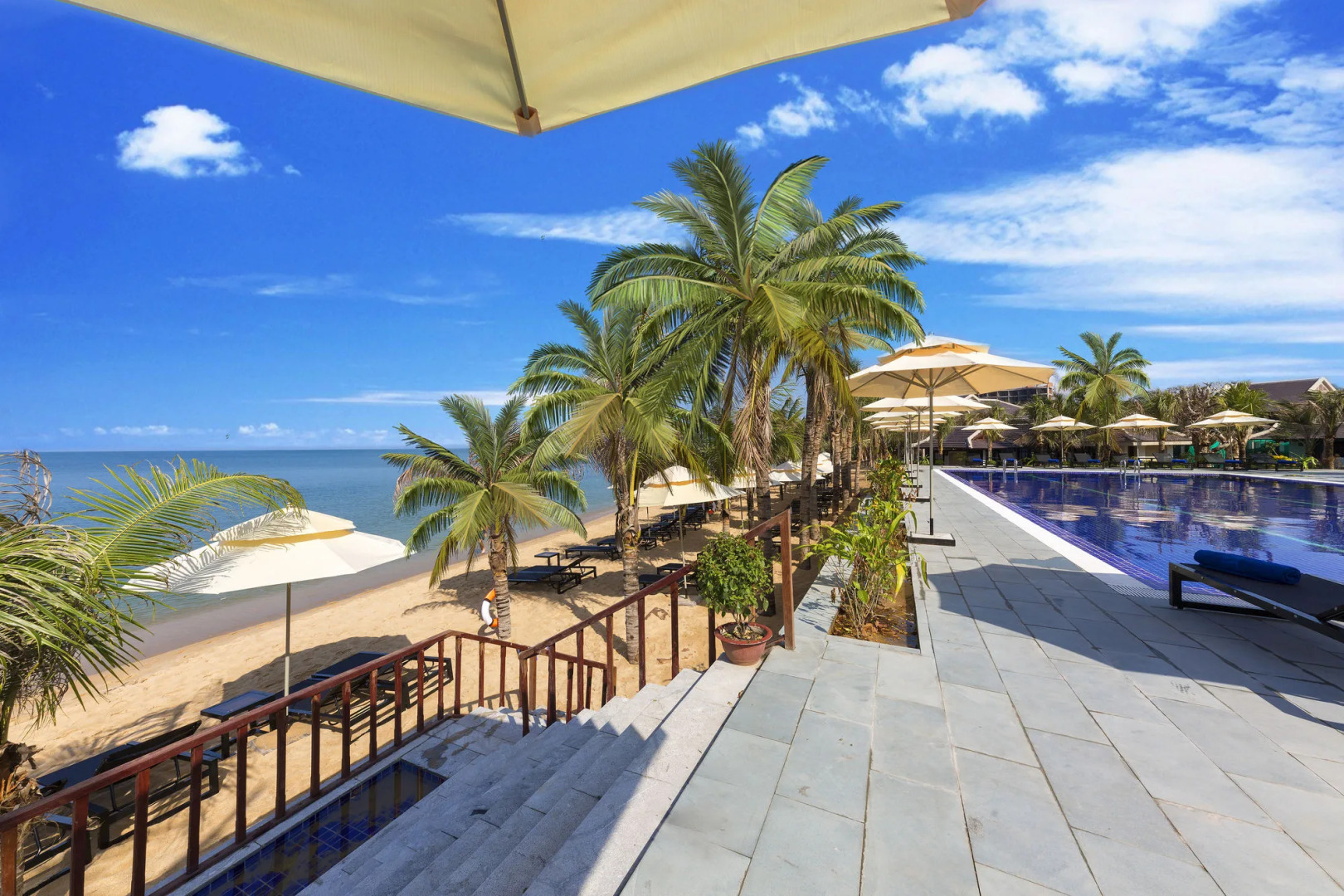 Курортный отель Amarin Resort & Spa Phu Quoc