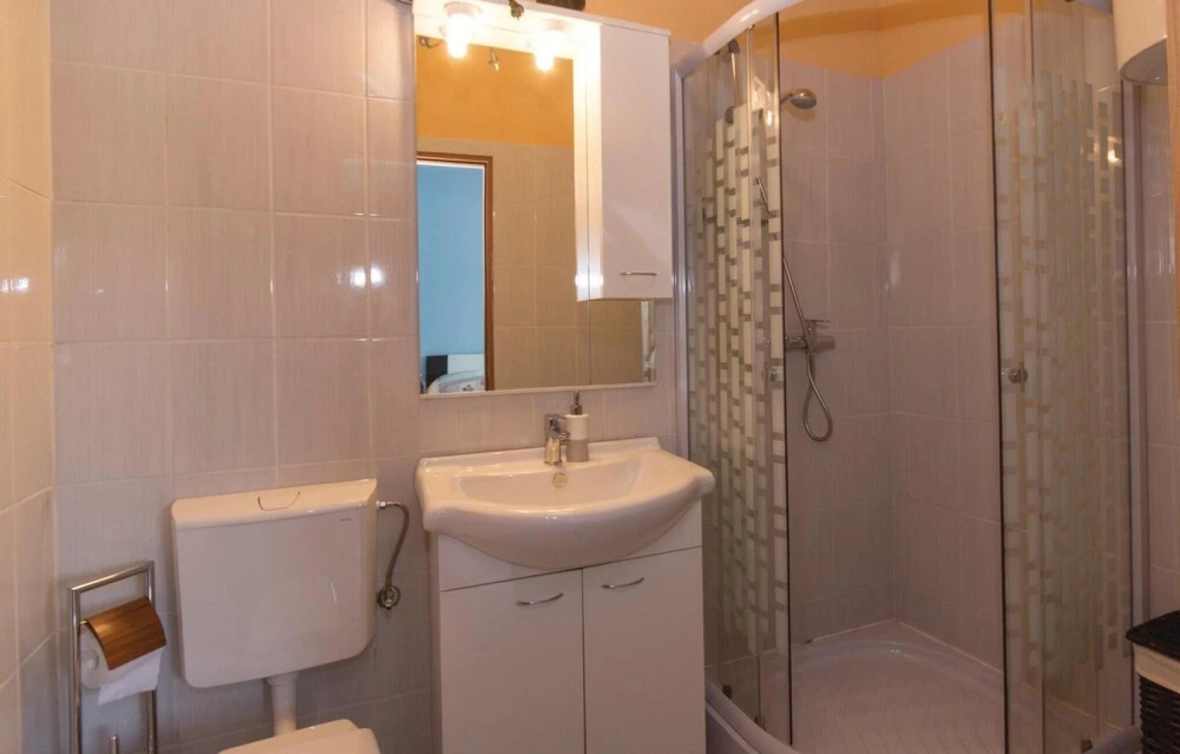 Nice Home in Sisan With Wifi and 7 Bedrooms