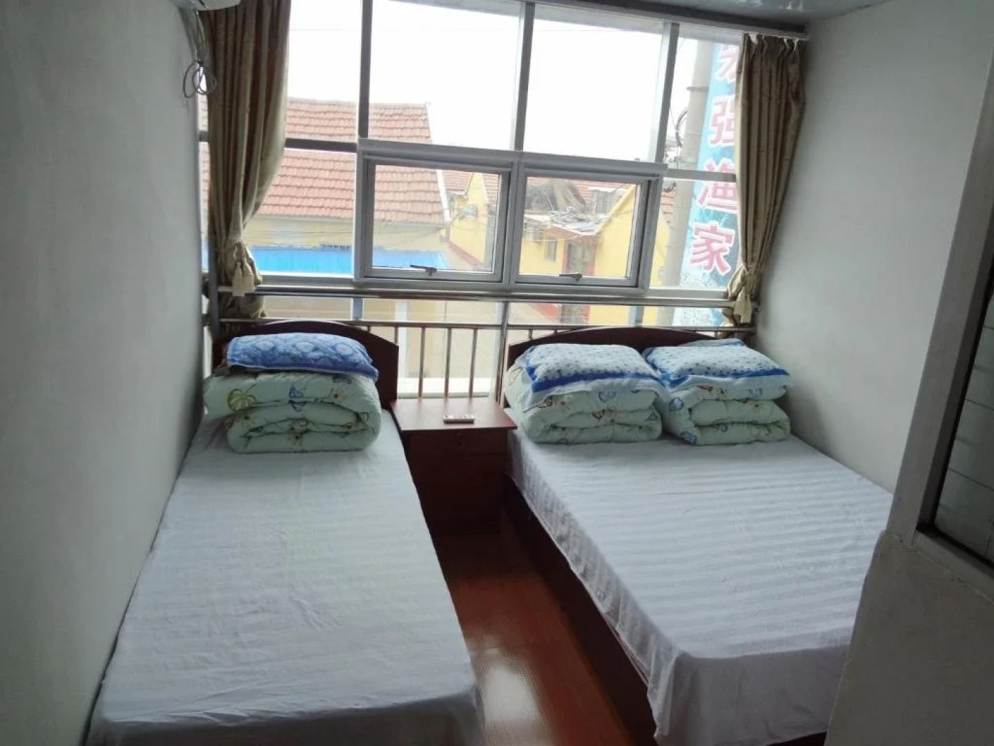 Rizhao Hongqiang Yujia Hotel