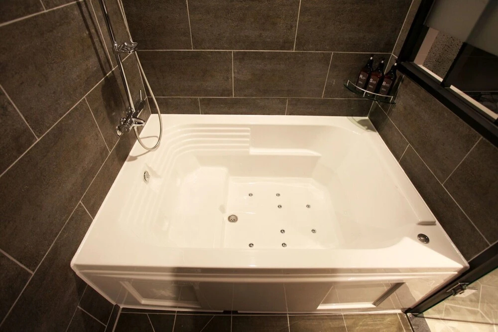 Ansan Boutique Hotel Reniel