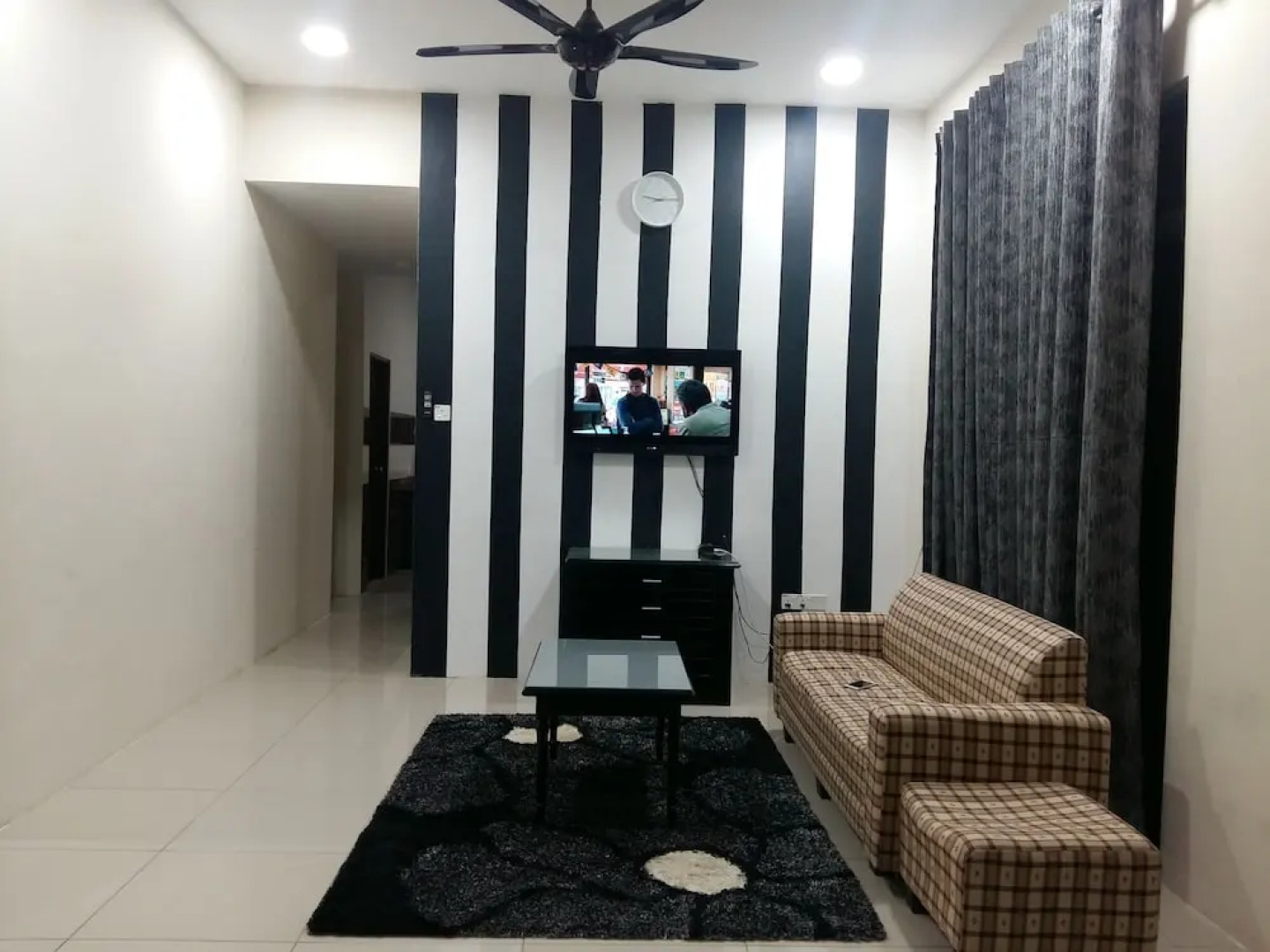 Rest Inn Mutiara at Homestay Gemas