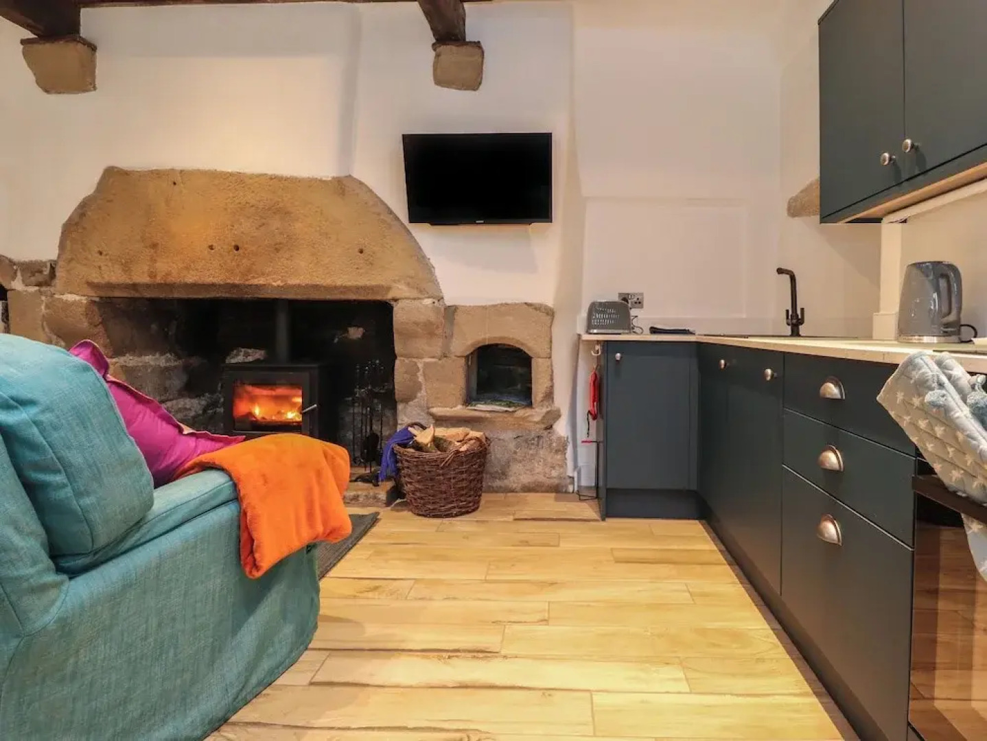 Pear Tree Cottage at Hey Farm