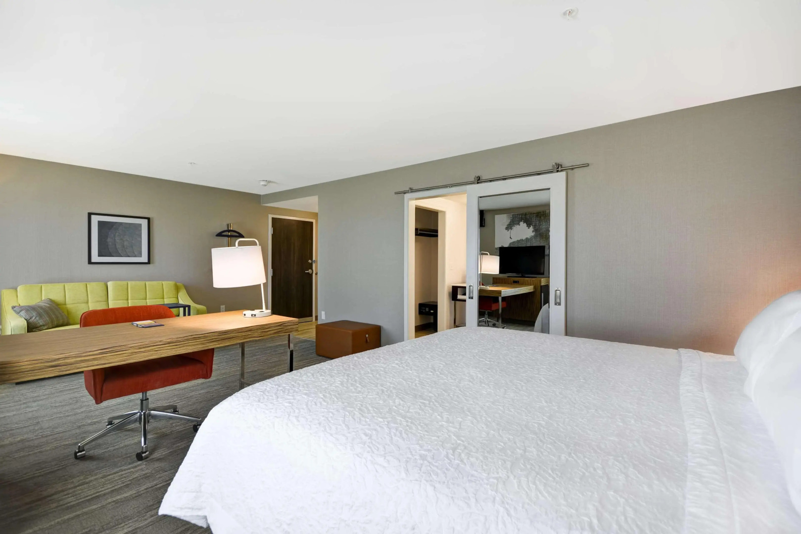 Hampton Inn & Suites Detroit/Warren