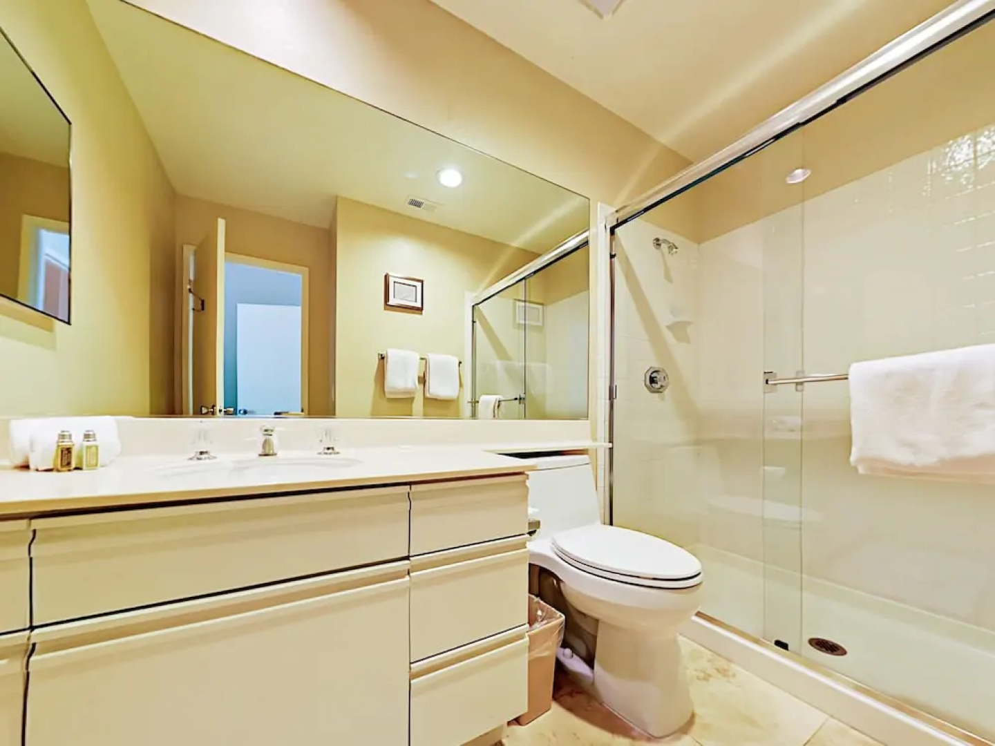 55015 Riviera Home 4 Bedrooms 4.5 Bathrooms Home