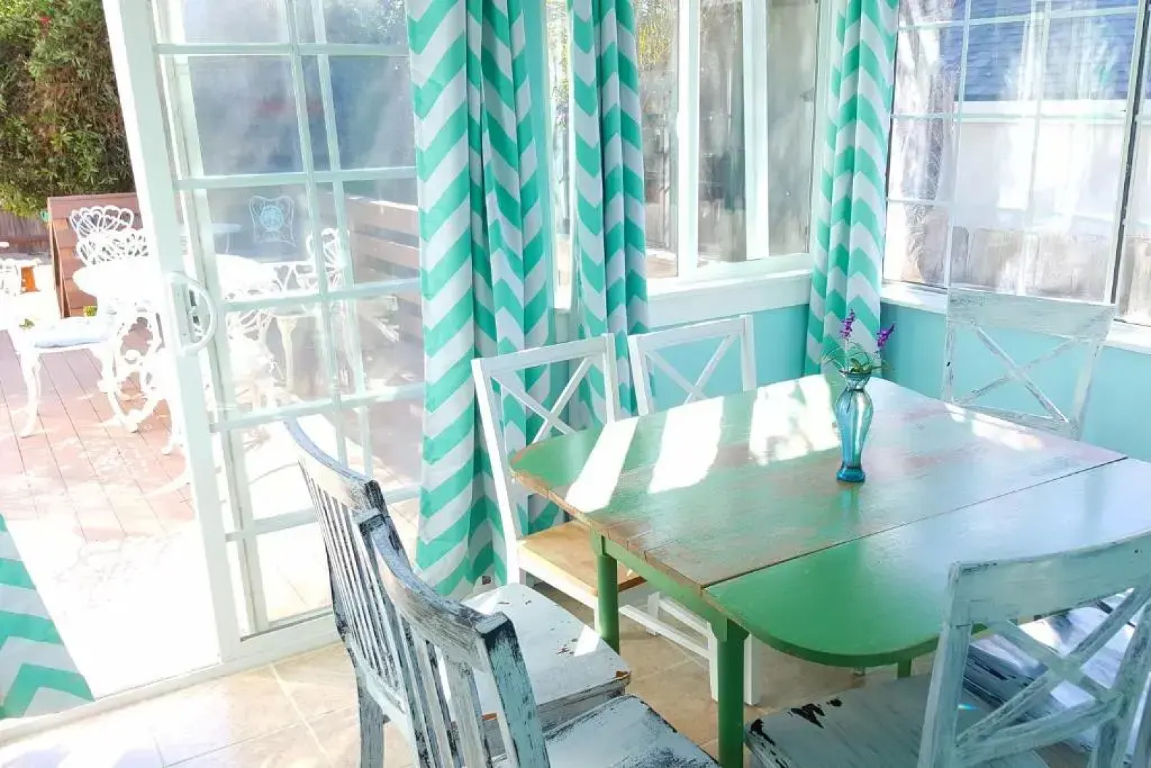 Short walk to beach 3 br 2 bath restored 1935 home