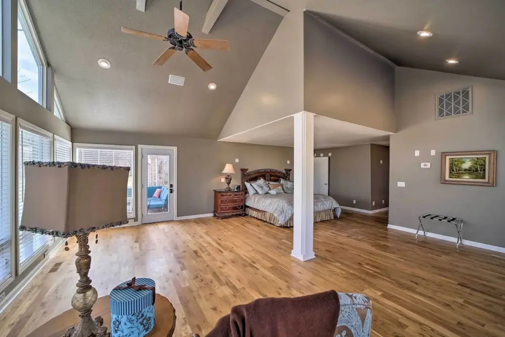 Grand Tulsa Getaway With Private Pond, Dock & Deck