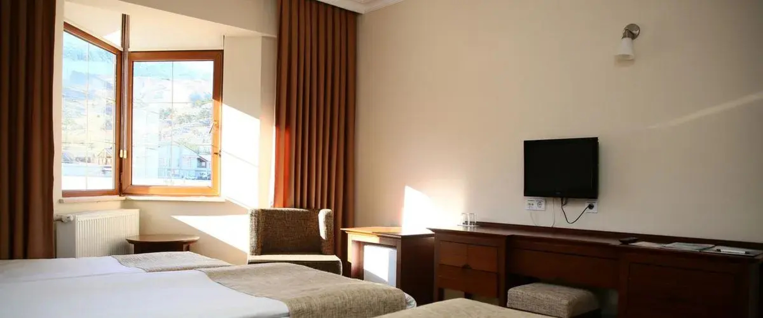 West Davraz Hotel
