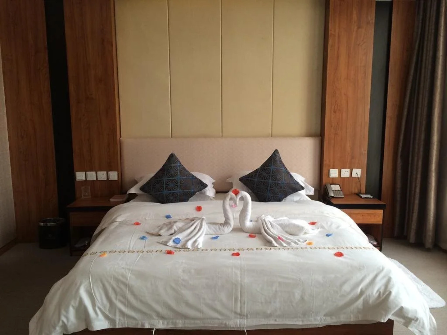 Dunhuang International