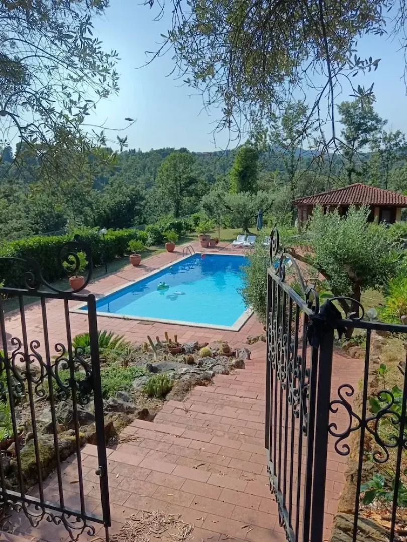 Serene Italian Retreat in Monte Caminetto, Rome Casa Airone