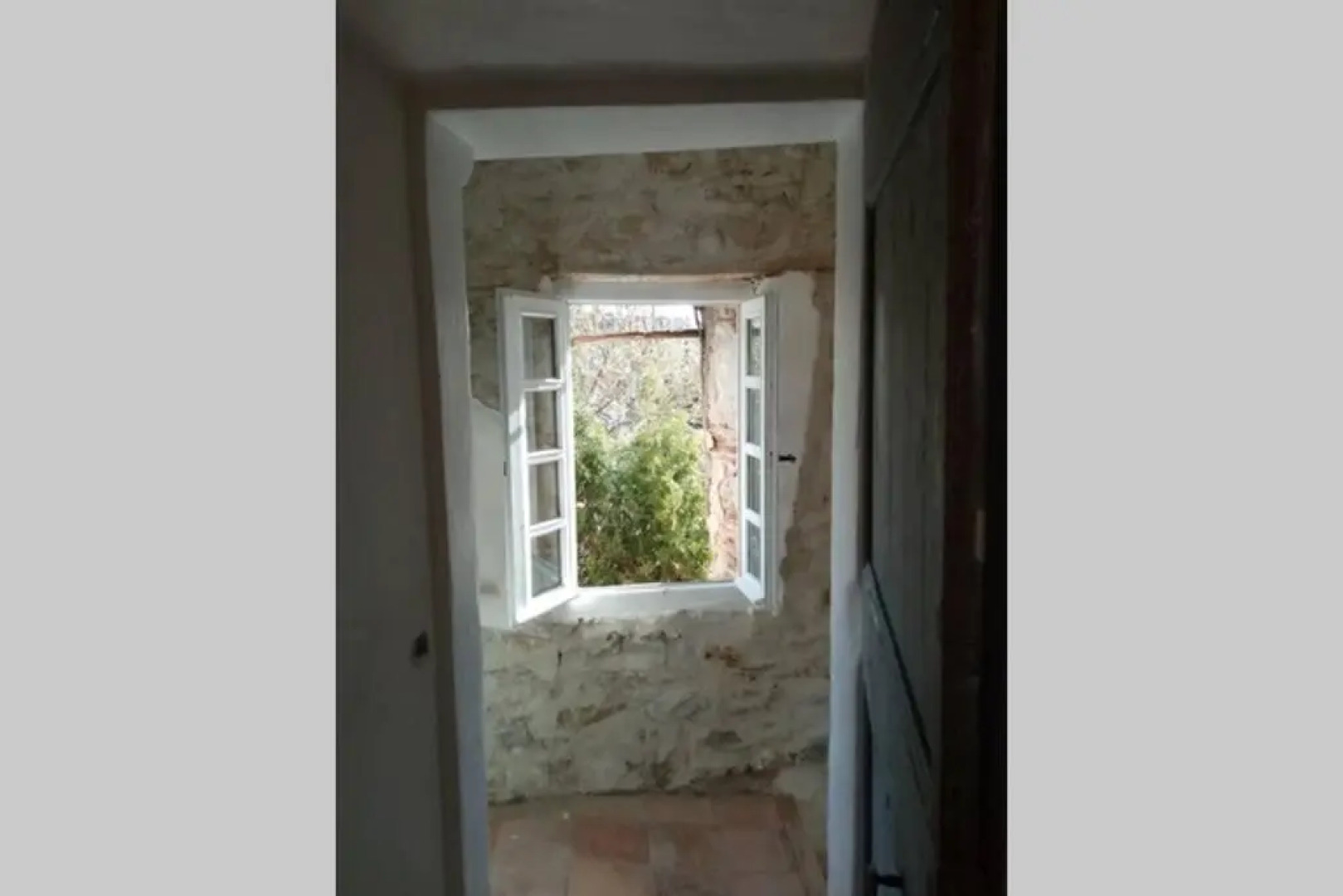 Character Filled House Overlooking the River Cesse