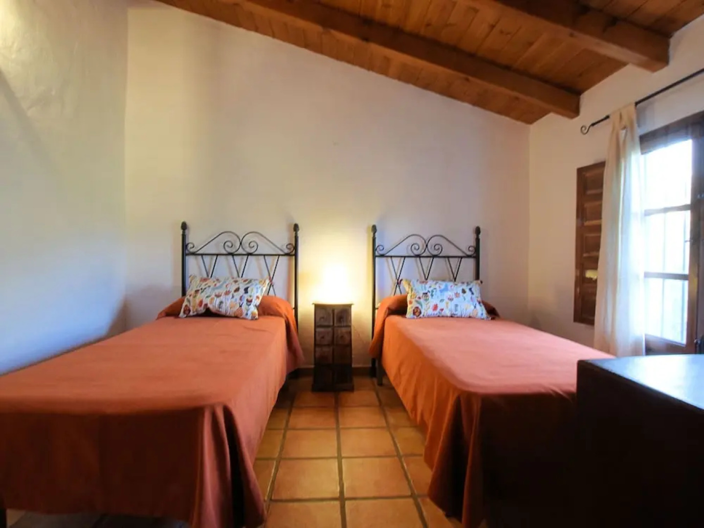 Rustic house in La Higuera (El Torcal de Antequera).