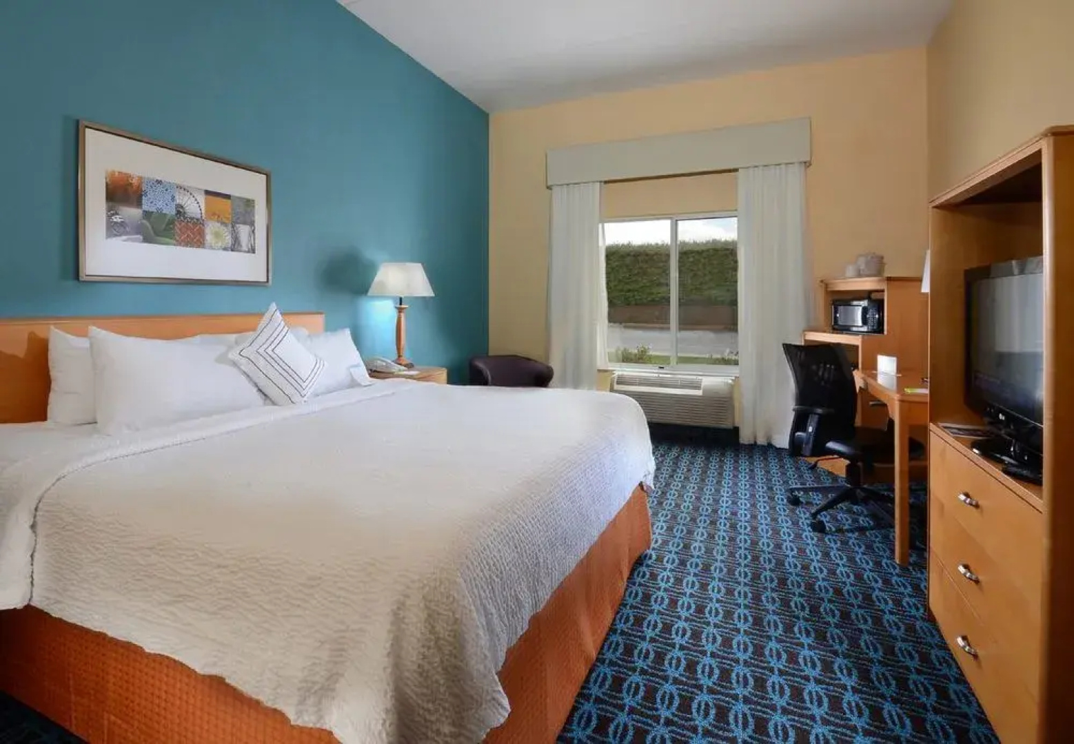 Fairfield Inn & Suites Roanoke North