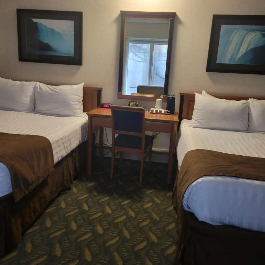 Travelodge by Wyndham Niagara Falls at the Falls