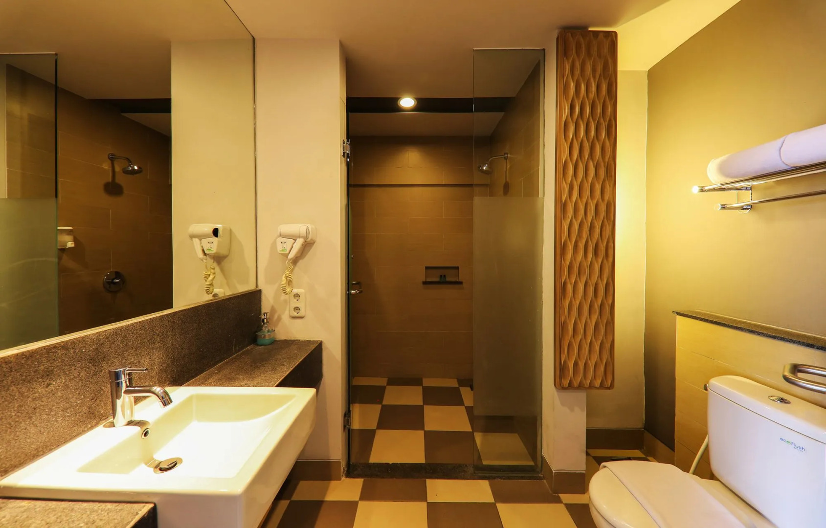 The 1O1 Bandung Dago