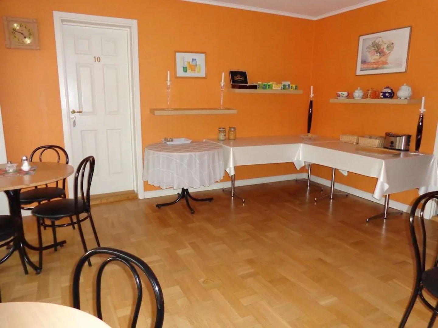 Målerås Vandrarhem B&B