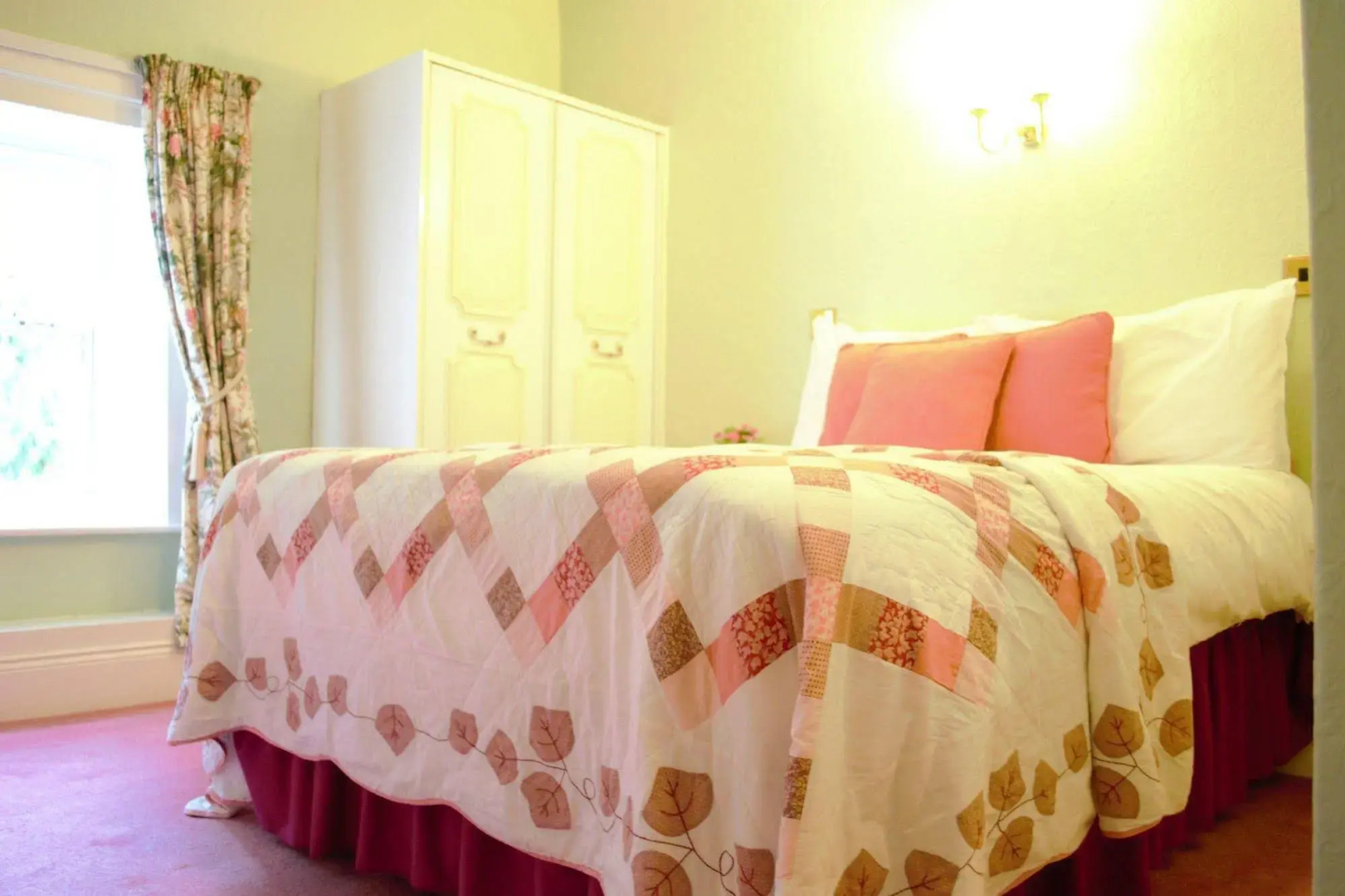 Lowbyer Manor Country House