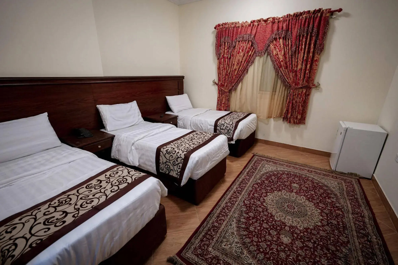 Qasr Alazizia Hotel