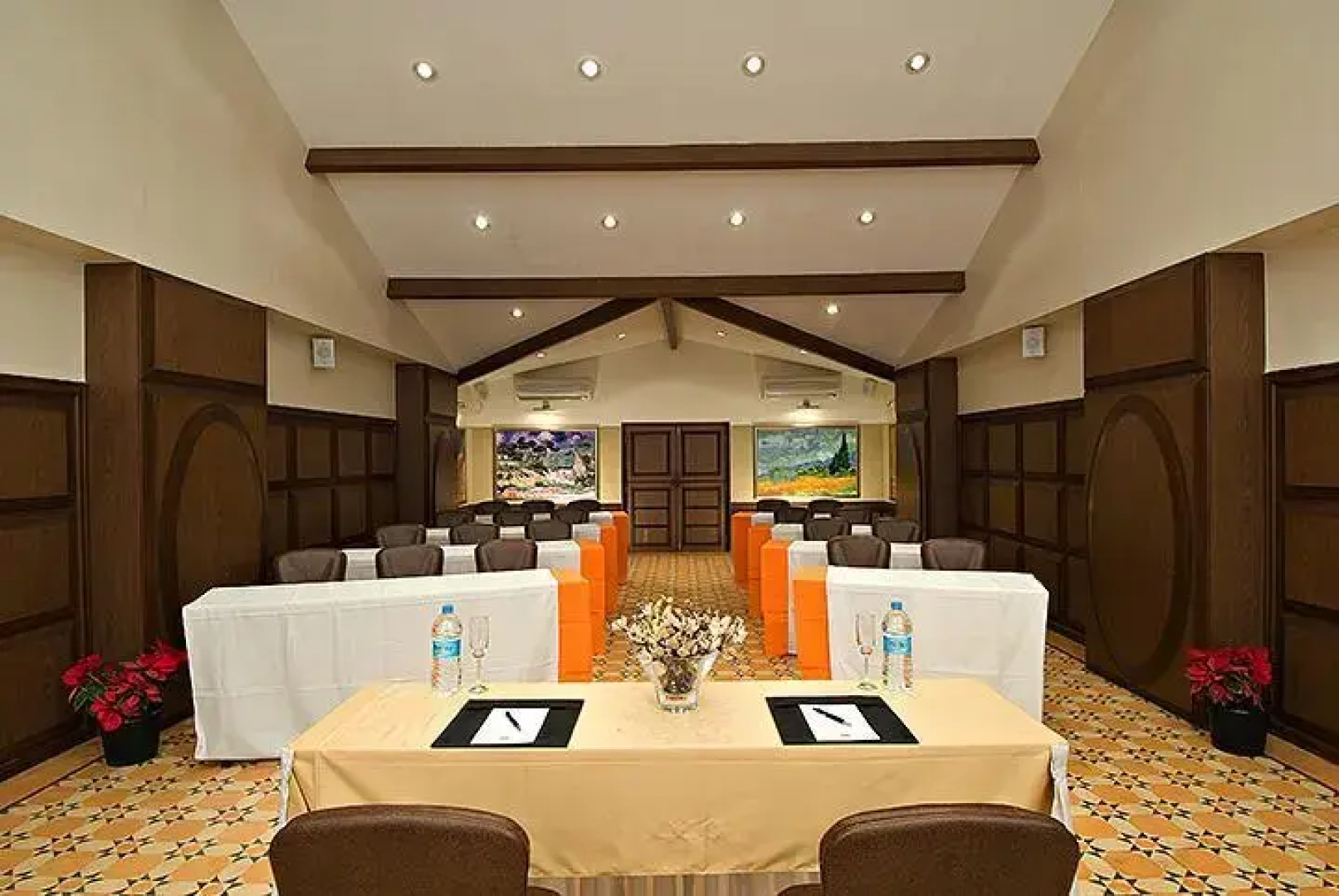 Citrus Chambers Mahableshwar