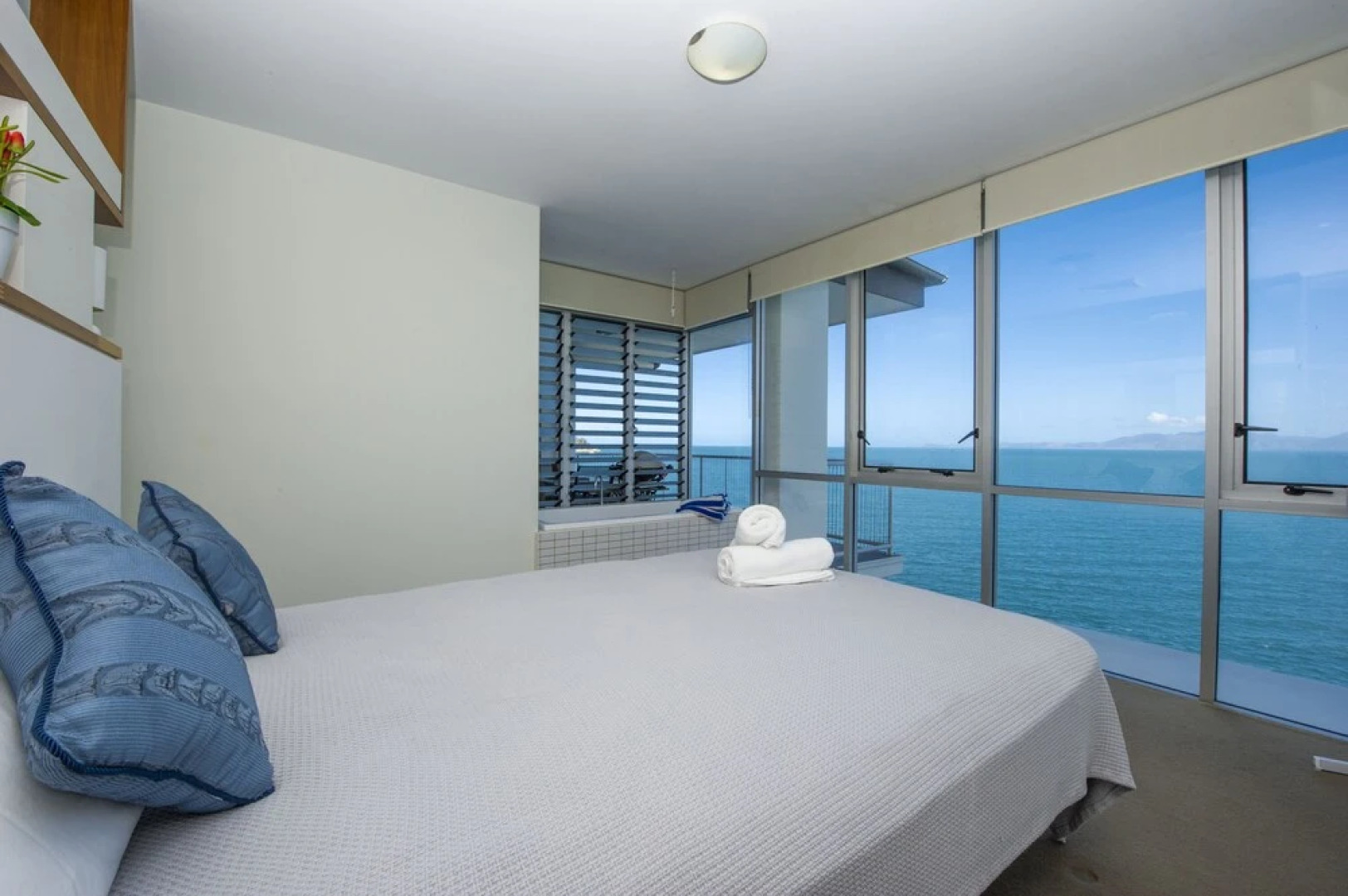 1 Bright Point Apartment 5501