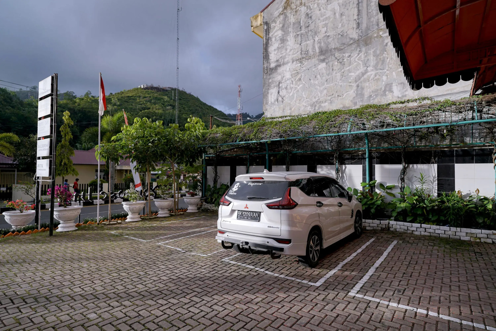 RedDoorz Plus @ Jalan FL Lumban Tobing Sibolga