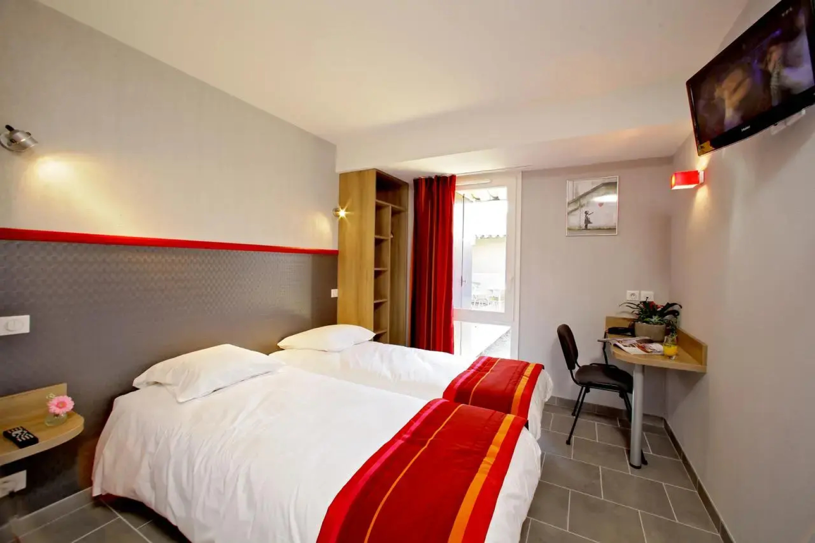 The Originals City, Hôtel Albizia