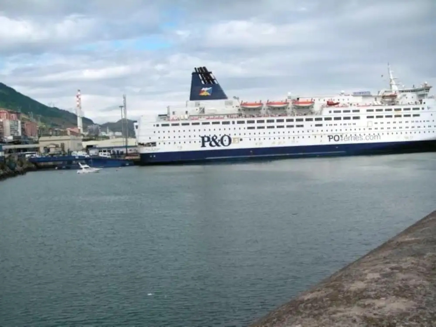 Apartment With 2 Bedrooms in Barakaldo, With Wonderful City View