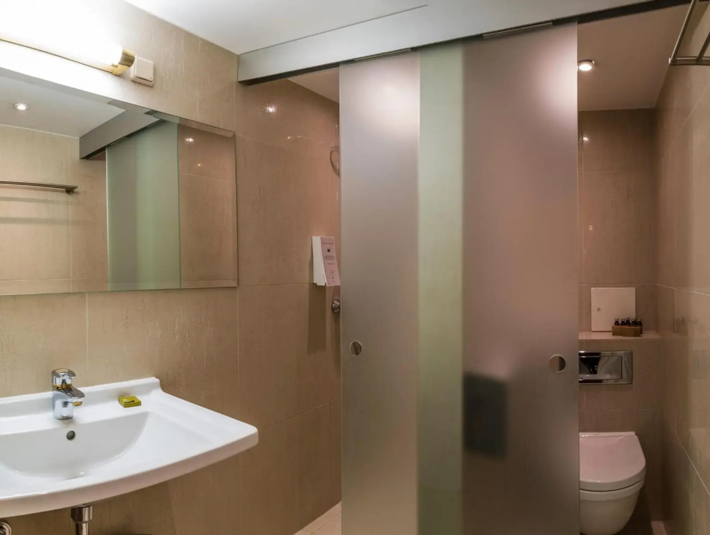 Гостиница CRU