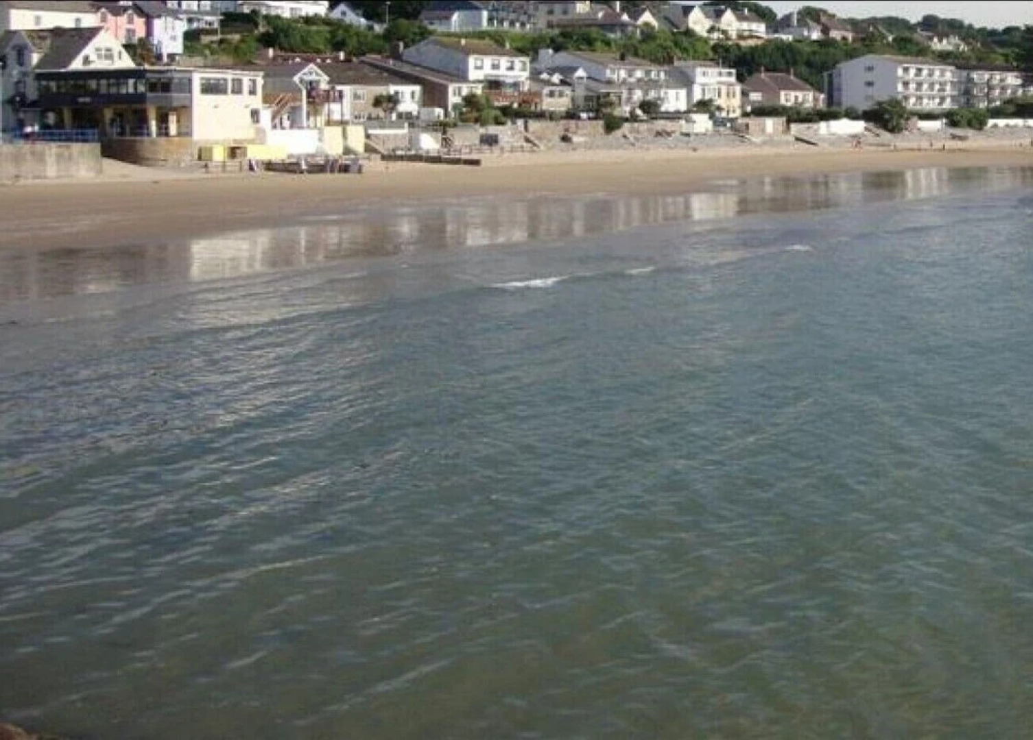 Wonderful Holiday Home With Beautiful Views and Sliding Doors to a Luxury Terrace