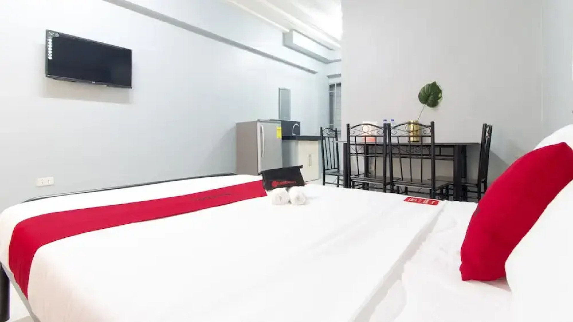 RedDoorz @ Sunfields Lipa Batangas