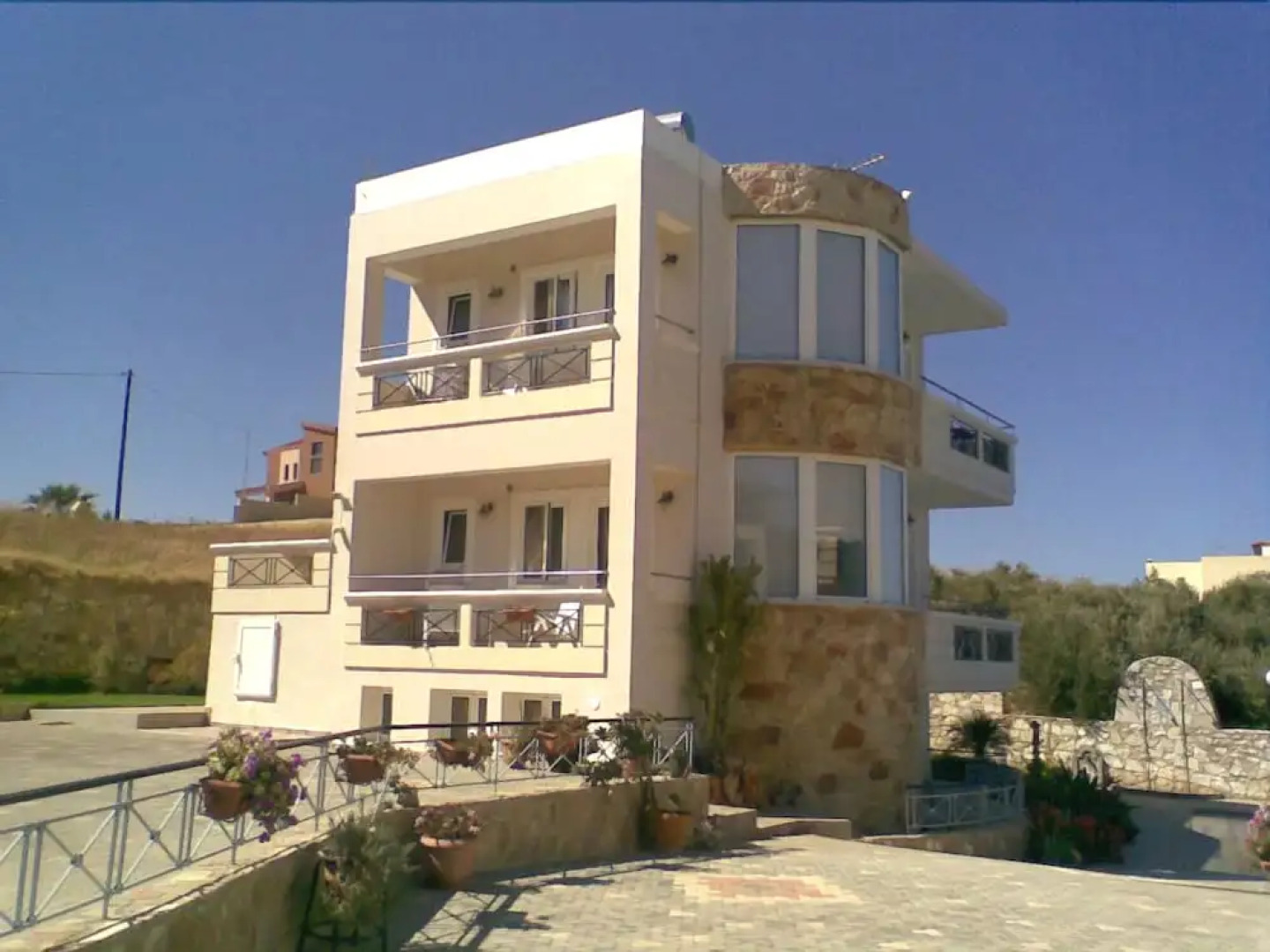 Cactus Villa Apartments